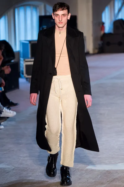 Look 20